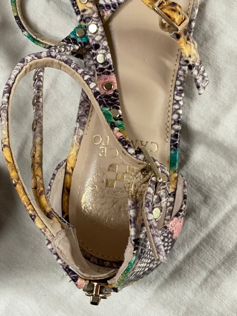 Vince Camuto Multicolor Snake Print Studded Strappy Flat Sandals Size 9M / 40 - Picture 6 of 13